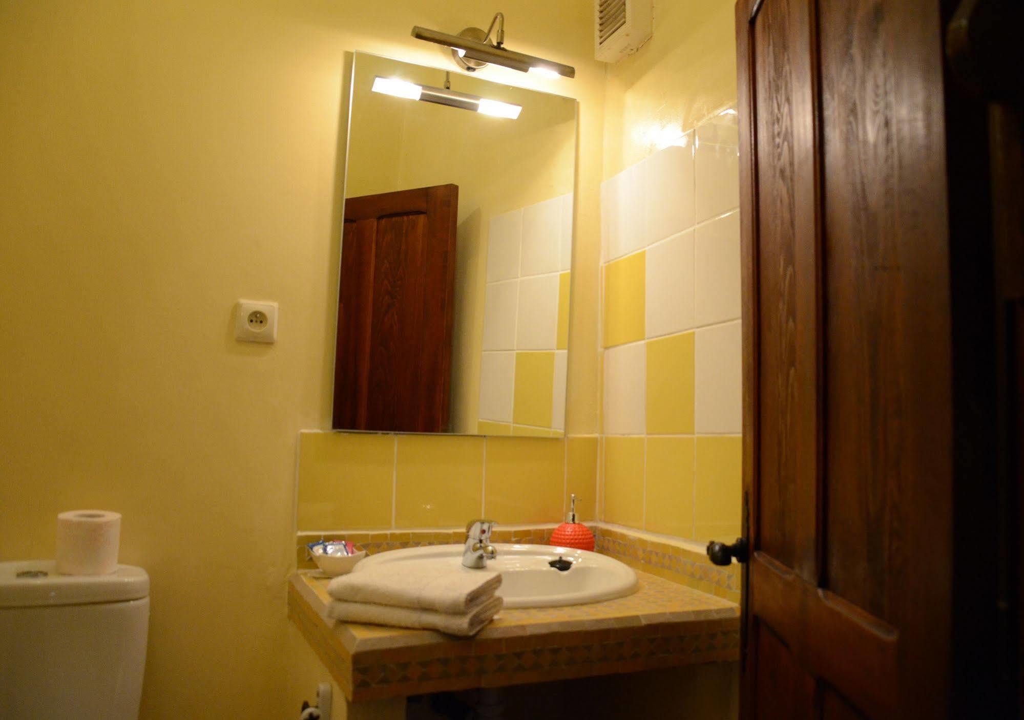 Hotel Dar Rehla Tétouan Esterno foto